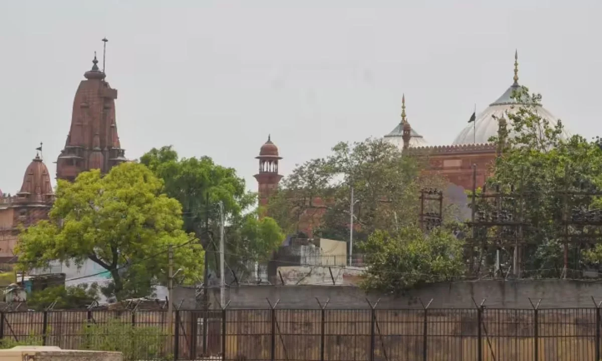 Shri Krishna Janmabhoomi Case: श्रीकृष्ण जन्मभूमि विवाद पर इलाहाबाद हाईकोर्ट ने सुनाया फैसला, परिसर का इस तरह होगा सर्वे...