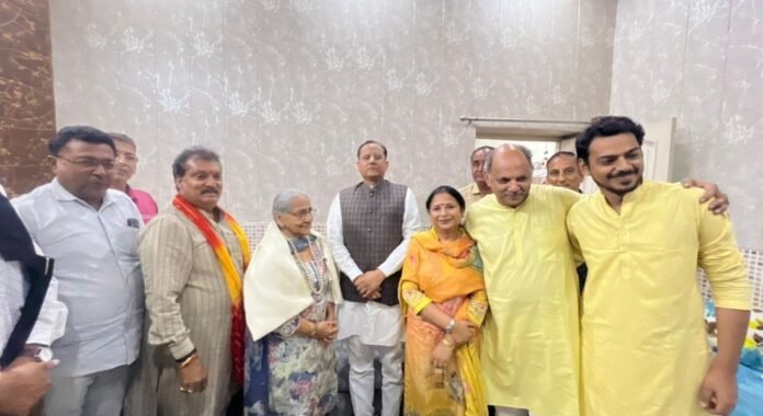 मेरठ में जैन नगर वार्ड में MLC धर्मेन्द्र भारद्वाज ने सामूहिक रूप से सुना प्रधानमंत्री का ‘मन की बात’ कार्यक्रम