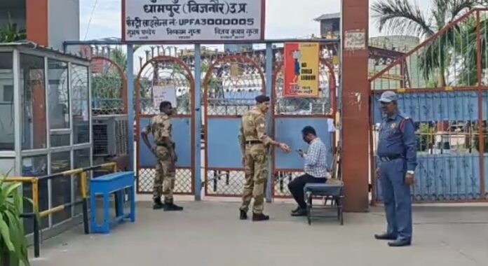 Dhampur Sugar Mill: एशिया की सबसे बड़ी चीनी मिल पर इनकम टैक्स की स्ट्राइक: एक दर्जन अधिकारी कर रहे गहन पूछताछ, बड़ी कार्रवाई की संभावनाएँ