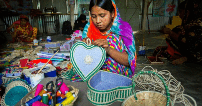 Rural Branding 2025: गांव का हस्तशिल्प कैसे बेचें ऑनलाइन? 2025 में 5 आसान स्टेप्स!